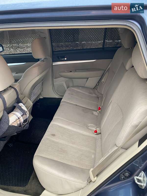 Універсал Subaru Outback 2013 в Києві