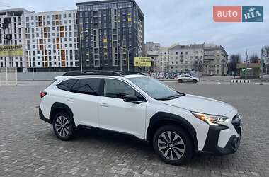 Позашляховик / Кросовер Subaru Outback 2022 в 