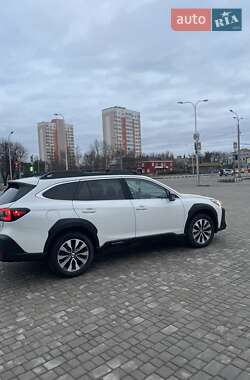 Позашляховик / Кросовер Subaru Outback 2022 в 