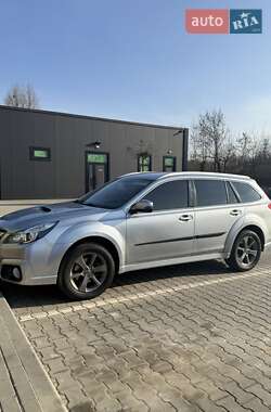 Універсал Subaru Outback 2014 в Львові