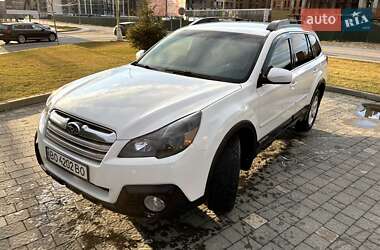 Универсал Subaru Outback 2014 в Ужгороде