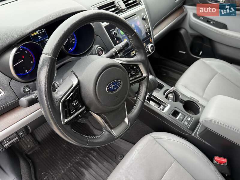 Универсал Subaru Outback 2019 в Киеве