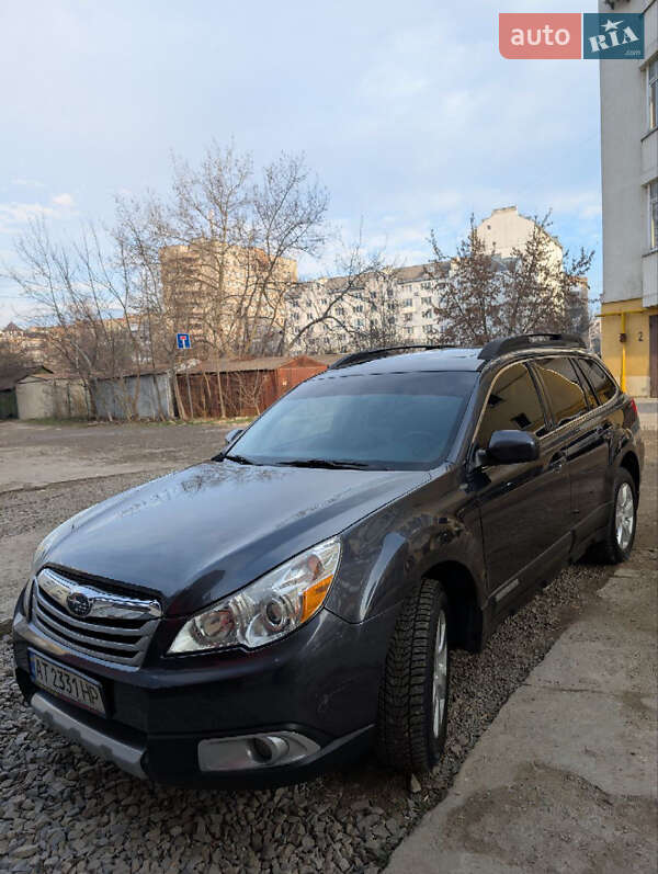 Универсал Subaru Outback 2010 в 