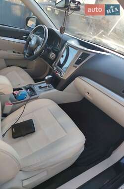 Универсал Subaru Outback 2014 в Сторожинце