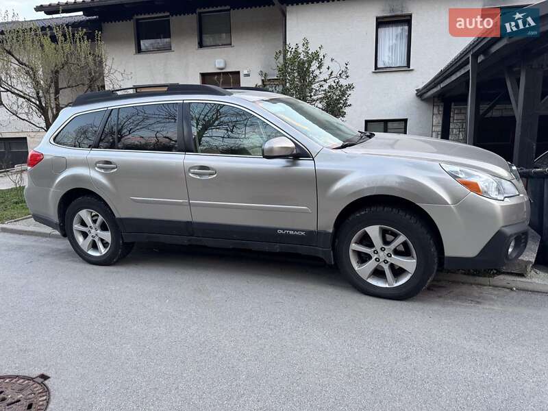 Универсал Subaru Outback 2014 в 