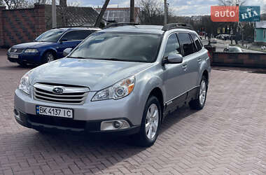 Универсал Subaru Outback 2011 в 