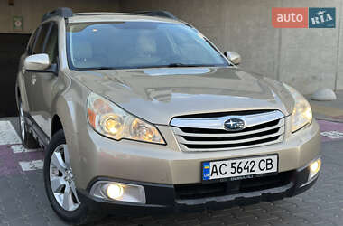 Универсал Subaru Outback 2010 в 