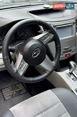 Універсал Subaru Outback 2010 в 