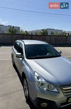 Универсал Subaru Outback 2012 в 