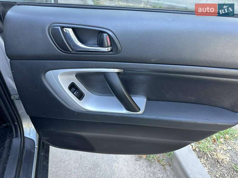 Универсал Subaru Outback 2008 в Днепре