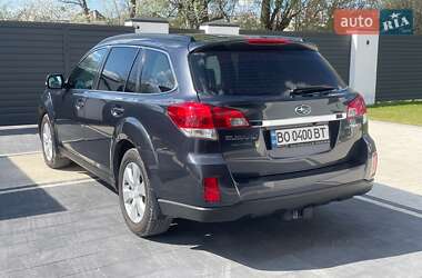Универсал Subaru Outback 2010 в 