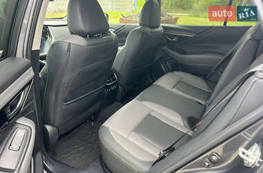 Универсал Subaru Outback 2021 в 