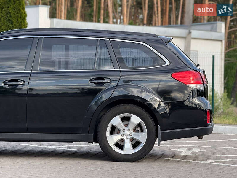 Універсал Subaru Outback 2013 в Києві