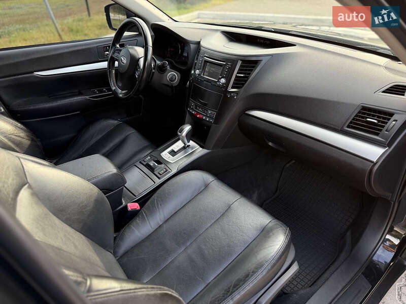 Універсал Subaru Outback 2013 в Києві