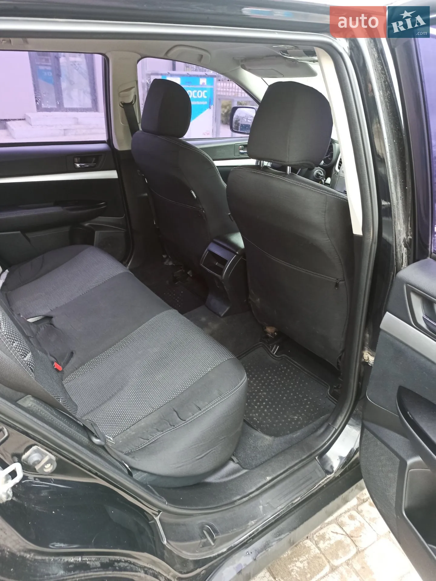 2010 Subaru Outback - мініатюра 9