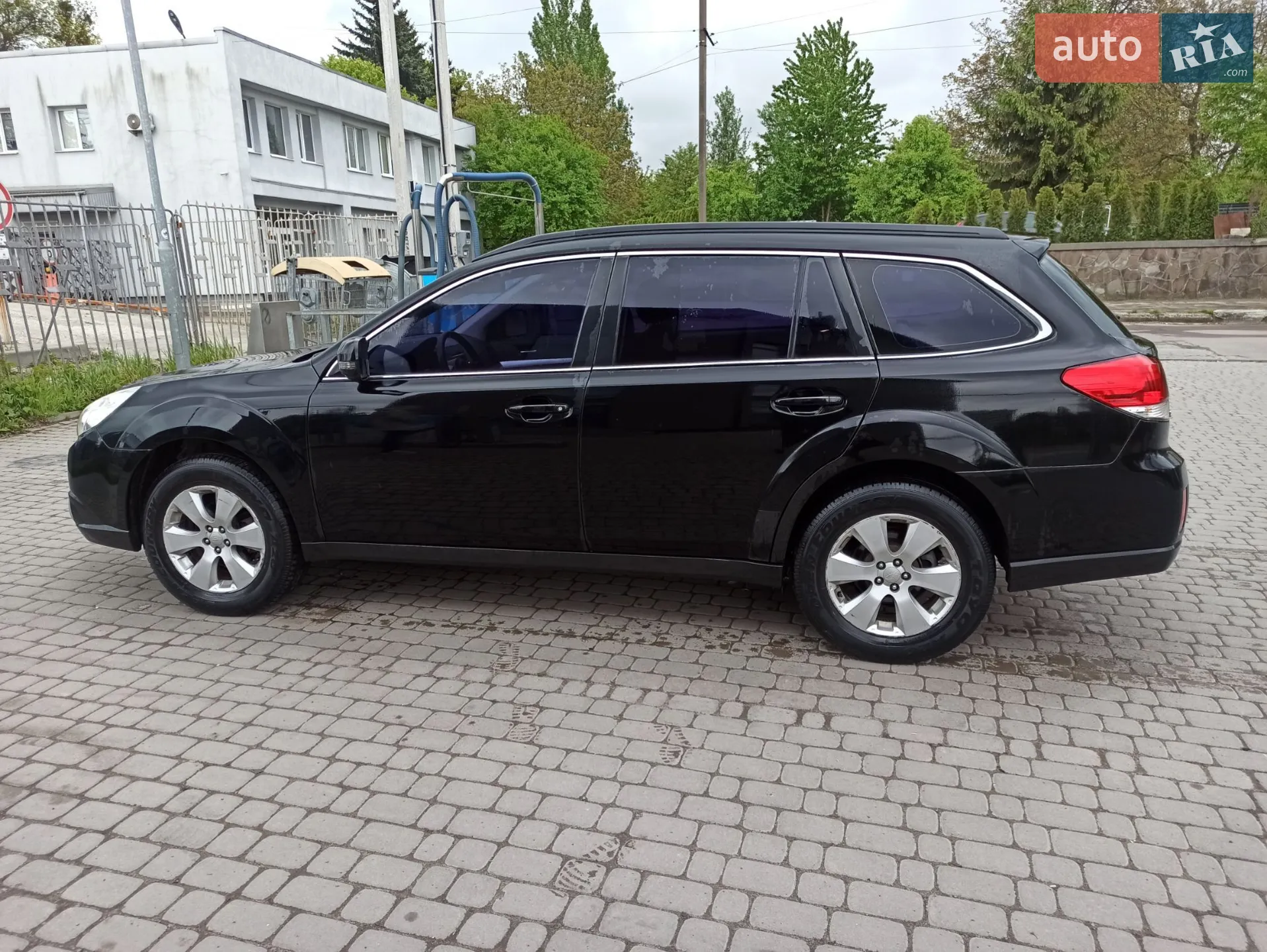 2010 Subaru Outback - мініатюра 3