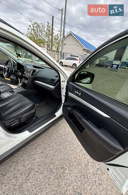 Универсал Subaru Outback 2012 в Житомире