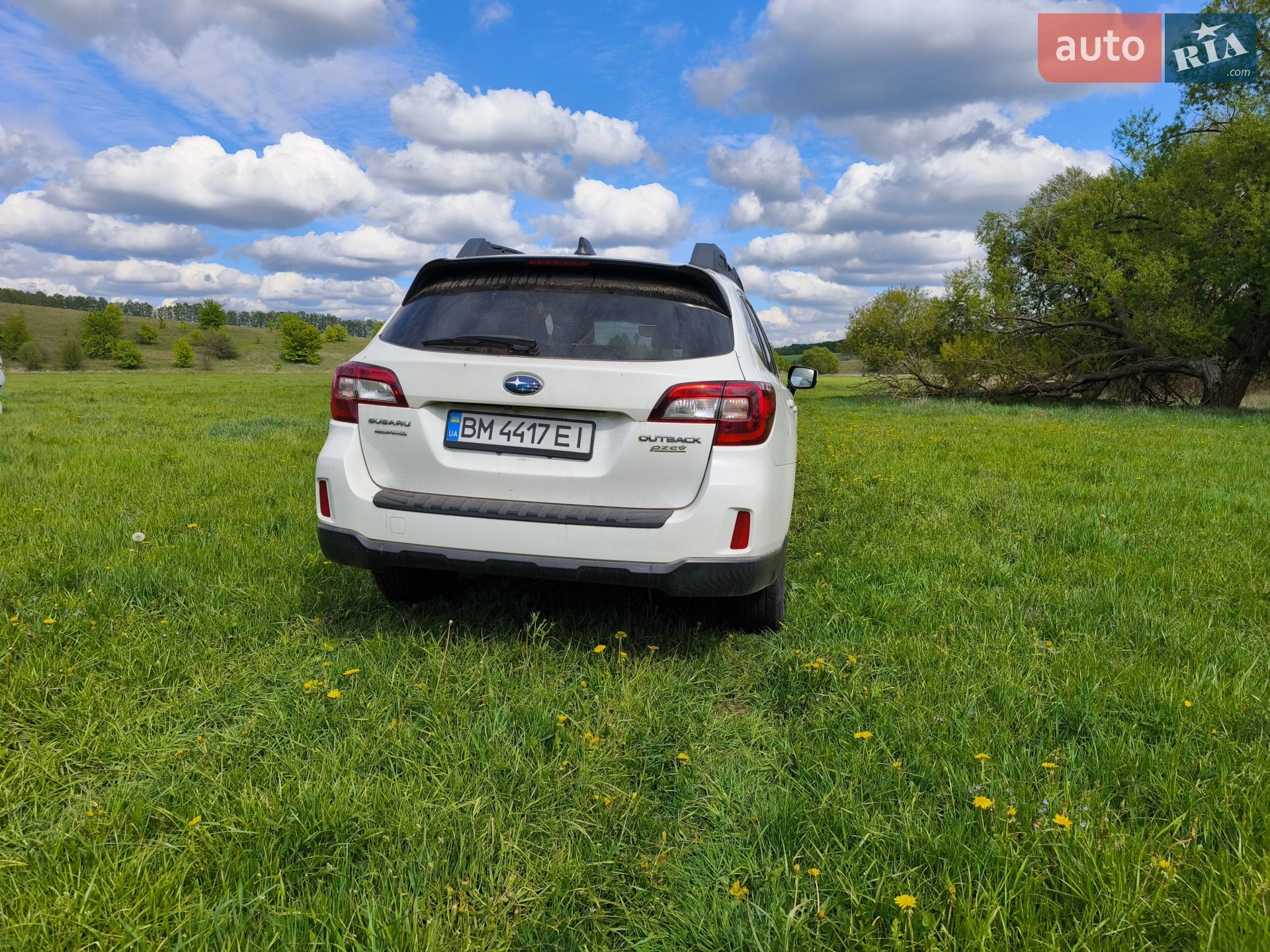 Subaru Outback 2017 VIN 4S4BSACC4H3438993 фото оголошення 8 з 11