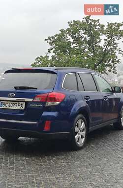Универсал Subaru Outback 2011 в 