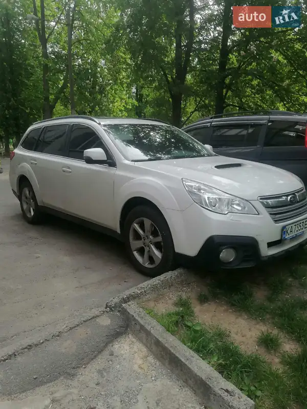 Subaru Outback 2014