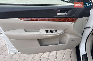 Універсал Subaru Outback 2010 в 