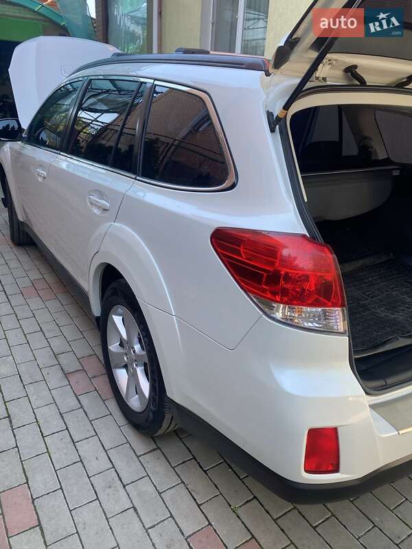 Універсал Subaru Outback 2014 в Миколаєві