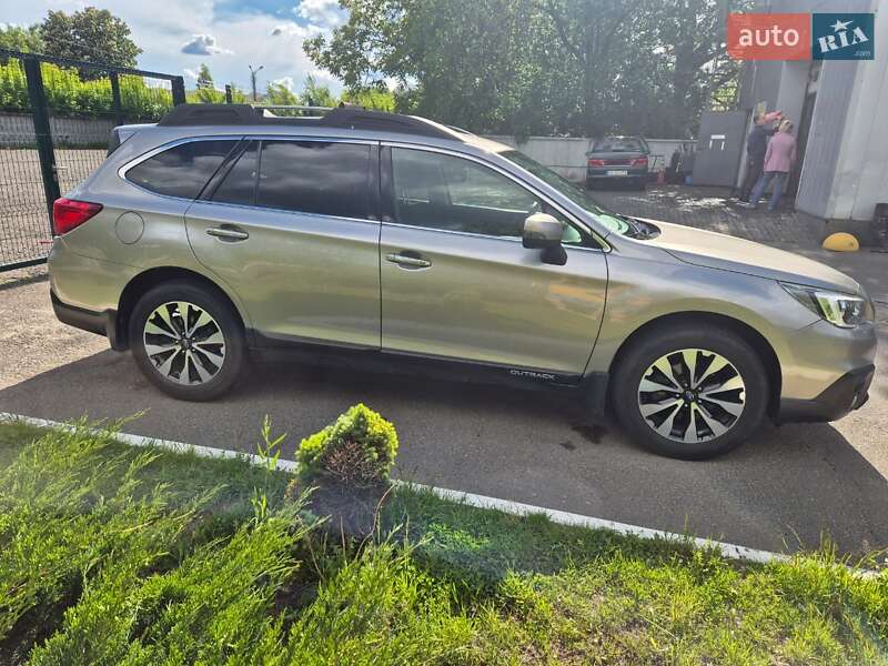 Універсал Subaru Outback 2015 в Києві