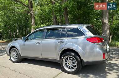 Универсал Subaru Outback 2011 в 