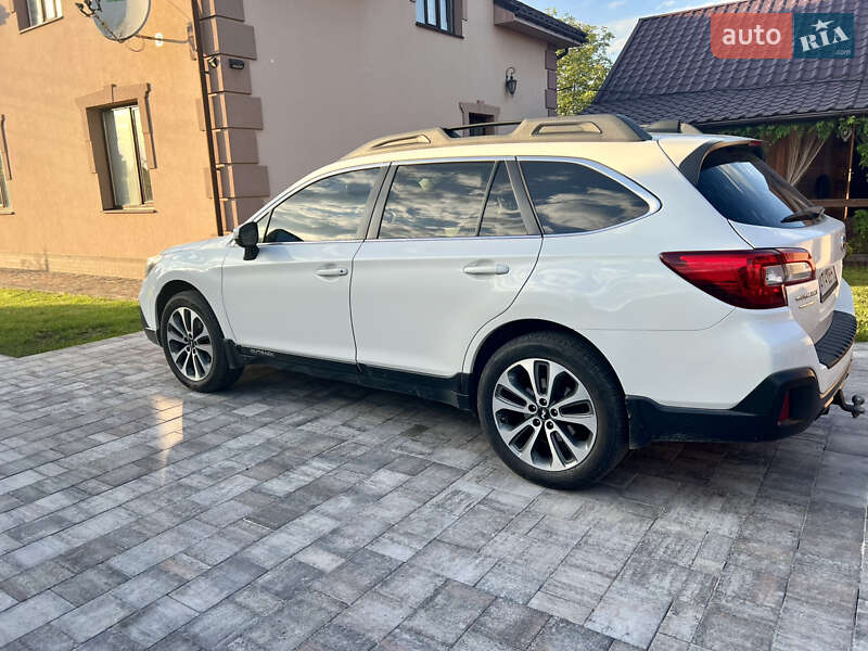 Універсал Subaru Outback 2018 в Івано-Франківську