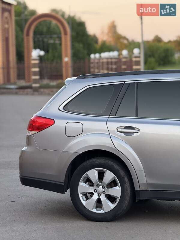 Универсал Subaru Outback 2010 в Киеве фото 10 Универсал Subaru Outback 2010 в Киеве