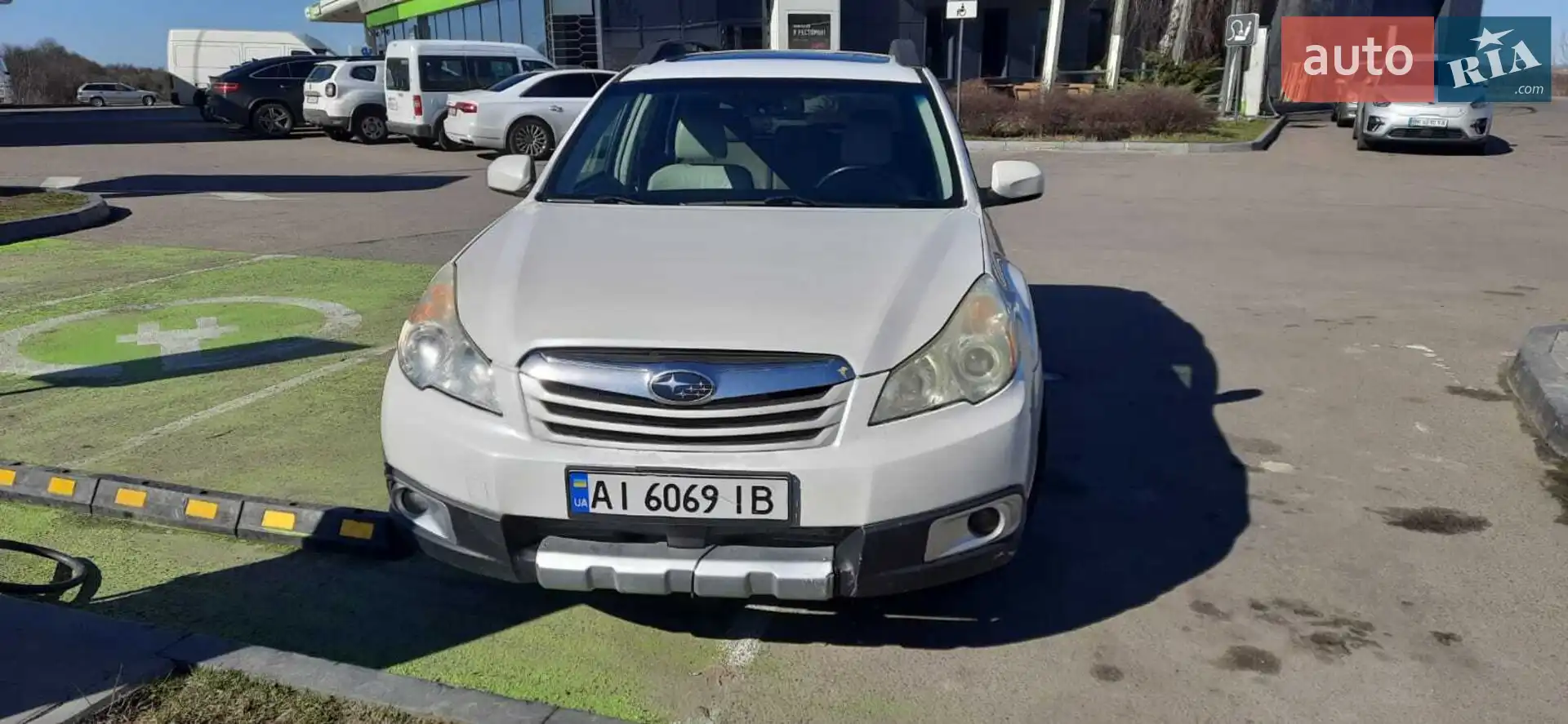 2011 Subaru Outback - мініатюра 2