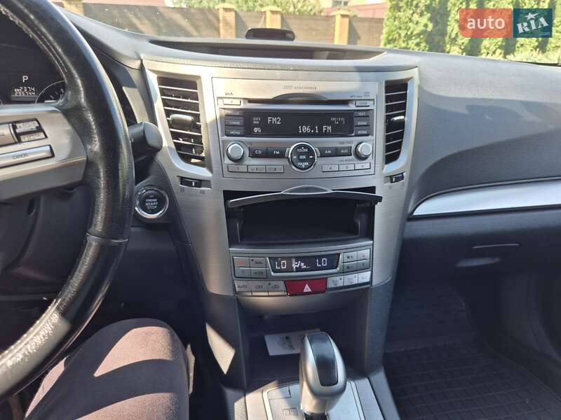 Універсал Subaru Outback 2011 в Черкасах