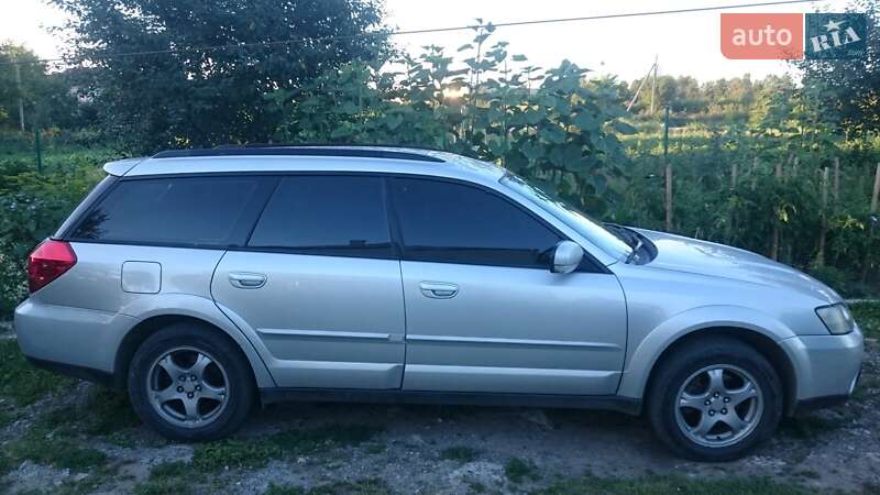 Универсал Subaru Outback 2004 в Львове