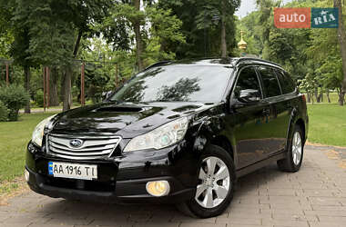Универсал Subaru Outback 2011 в Киеве