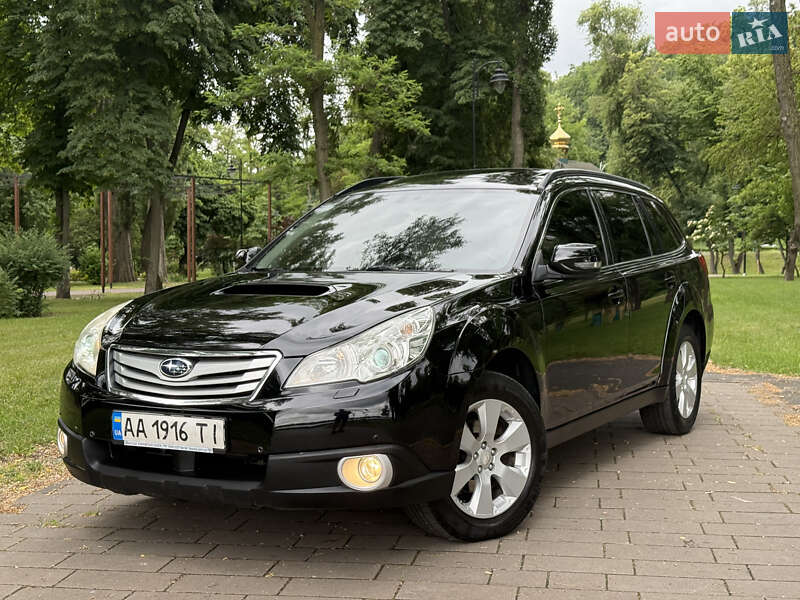 Subaru Outback 2011