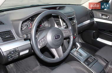 Универсал Subaru Outback 2011 в 