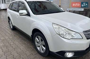 Універсал Subaru Outback 2010 в Хмельницькому