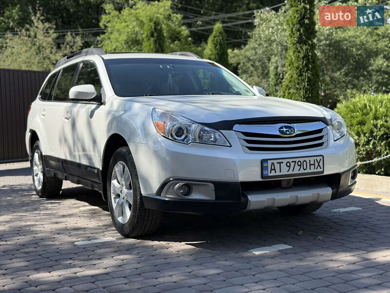 Subaru Outback 2010