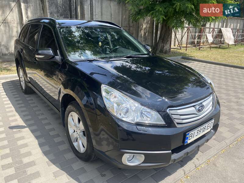 Универсал Subaru Outback 2010 в Лубнах