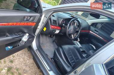 Универсал Subaru Outback 2012 в Житомире