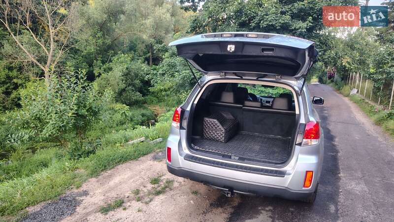 Универсал Subaru Outback 2012 в Житомире