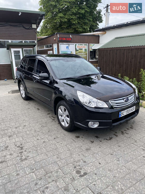 Subaru Outback 2010