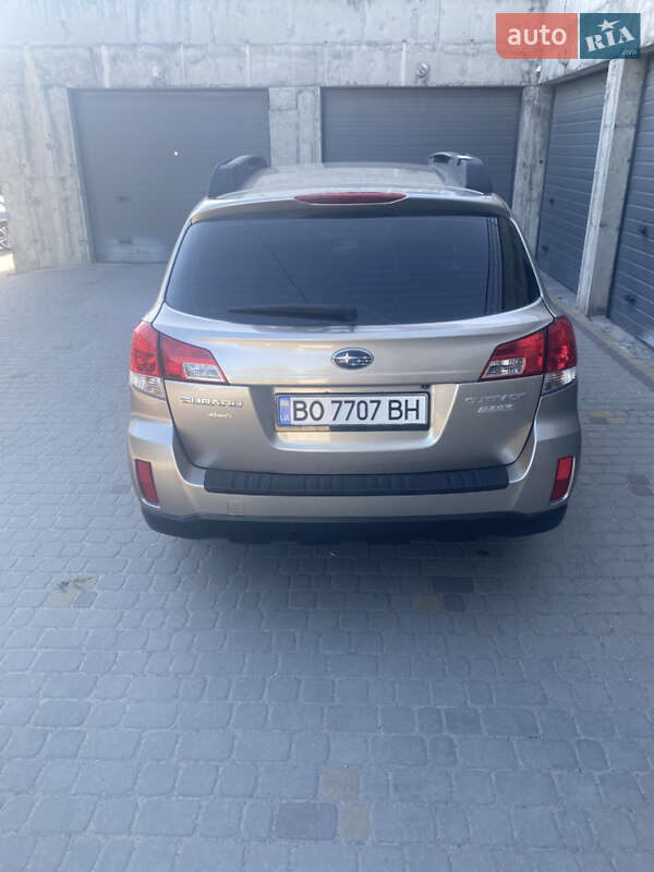 Универсал Subaru Outback 2014 в Тернополе