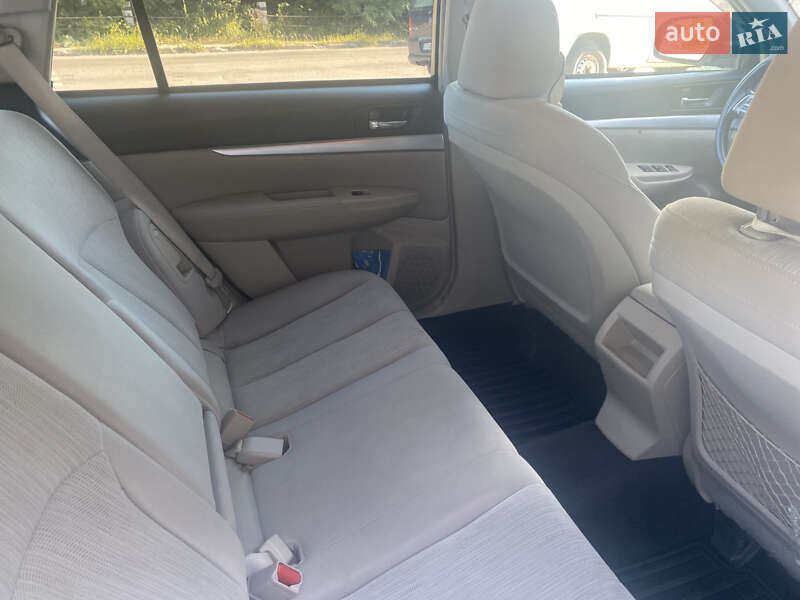 Универсал Subaru Outback 2014 в Тернополе