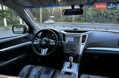 Универсал Subaru Outback 2011 в 