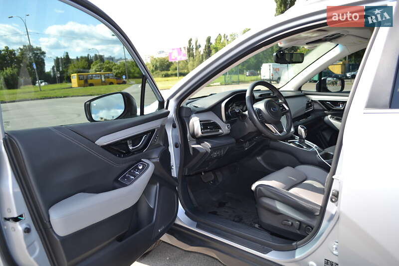 Универсал Subaru Outback 2022 в Киеве