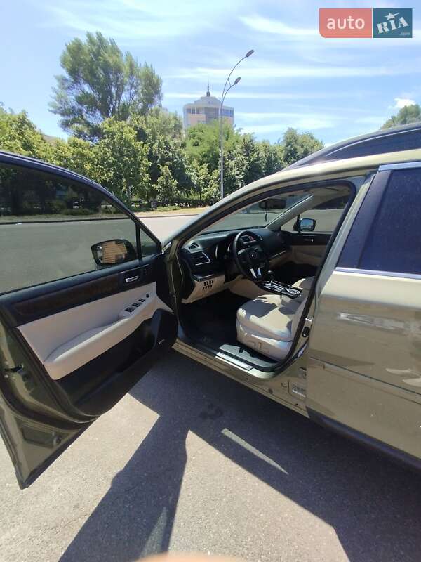 Универсал Subaru Outback 2015 в Софиевской Борщаговке