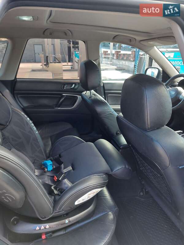 Універсал Subaru Outback 2007 в Рівному