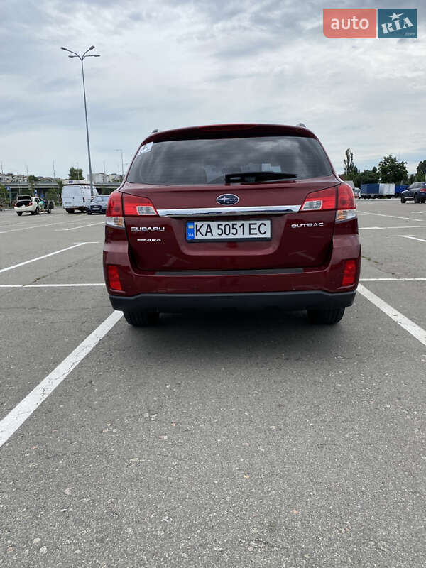 Універсал Subaru Outback 2010 в Києві