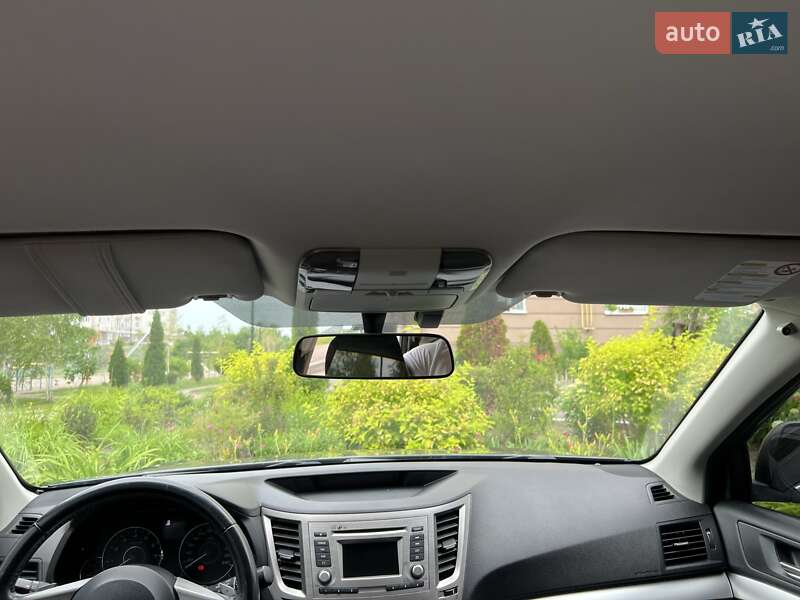 Универсал Subaru Outback 2012 в Киеве фото 31 Универсал Subaru Outback 2012 в Киеве